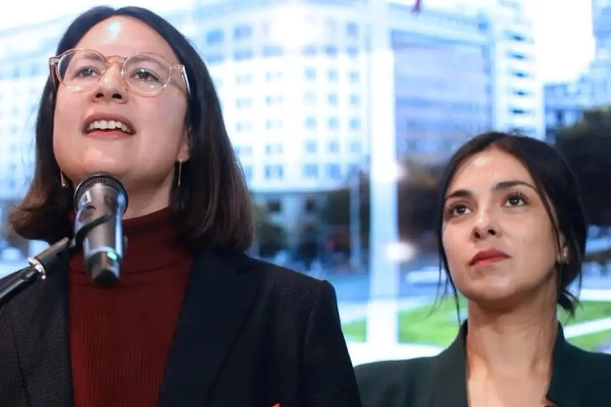 Irací Hassler y Karol Cariola, Archivo