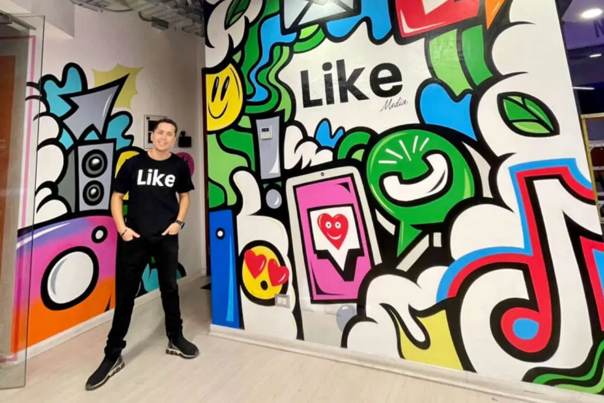 Like Media, Like Media