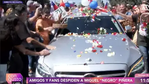 La despedida de Negro Piñera en la Pérgola de las Flores, Captura de Mega