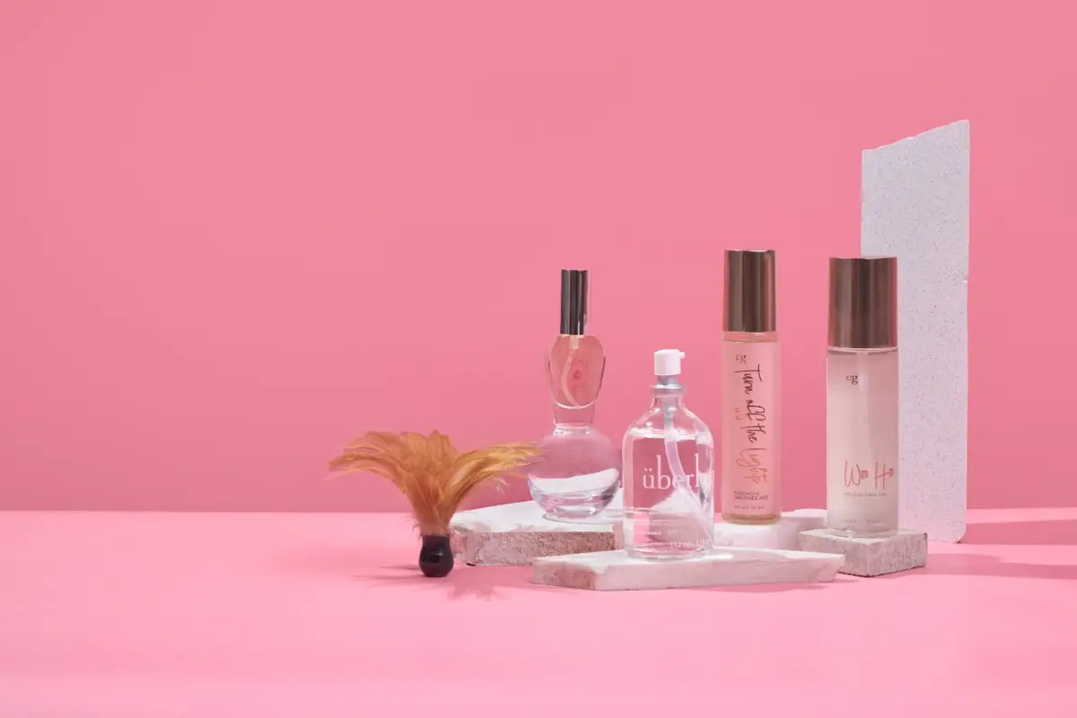 Perfumes con feromonas, Cedida