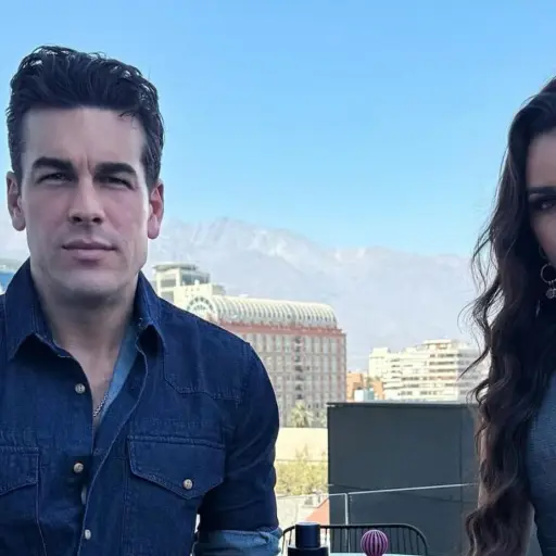 Mario Casas junto a Emilia Dides  ,Emilia Dides | Instagram