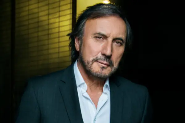 Carlos Pinto ,Redes Sociales
