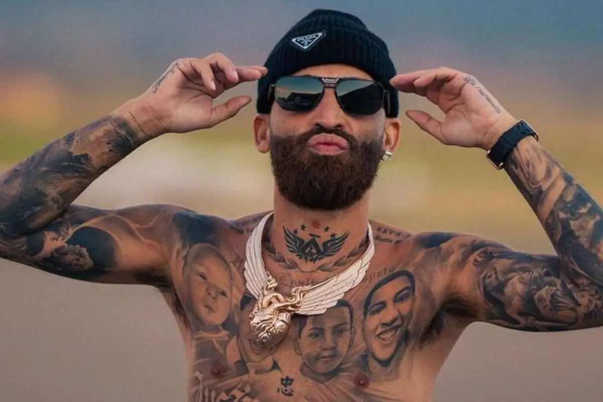 Arcángel, Redes Sociales