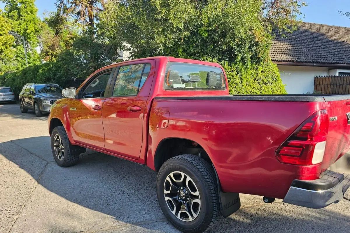 La Toyota Hilux es apetecida por los delincuentes, red X