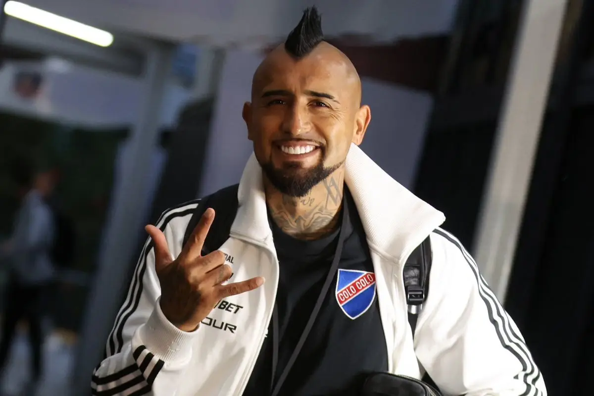 Arturo Vidal es titular esta noche en el Monuemental, red X