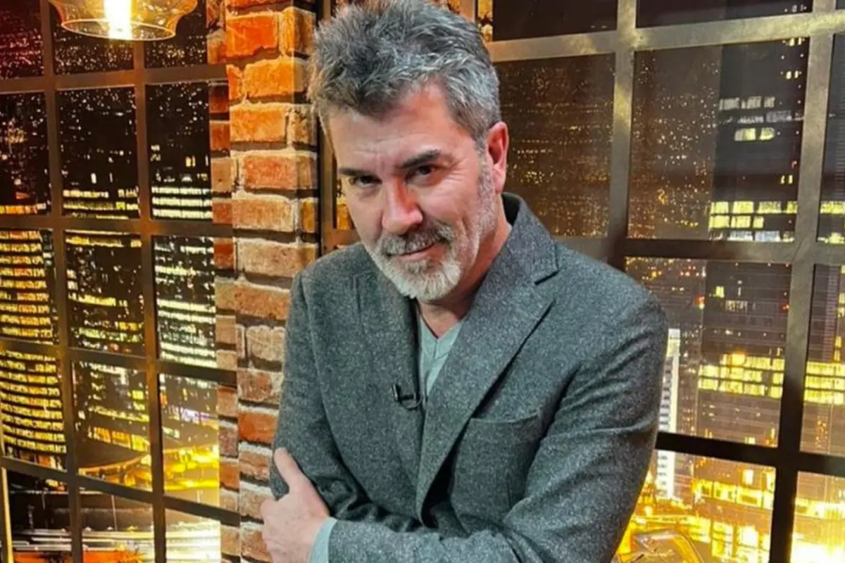 Pollo Valdivia , Redes sociales 