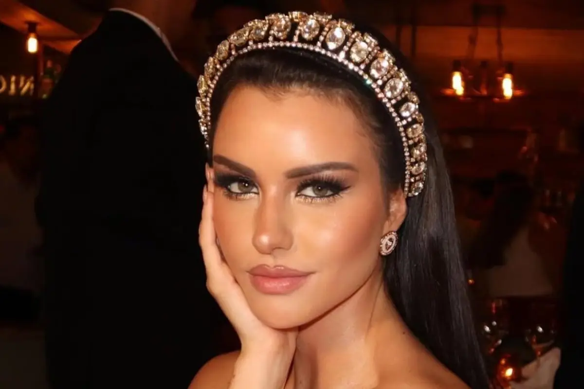 Emilia Dides , Redes sociales 