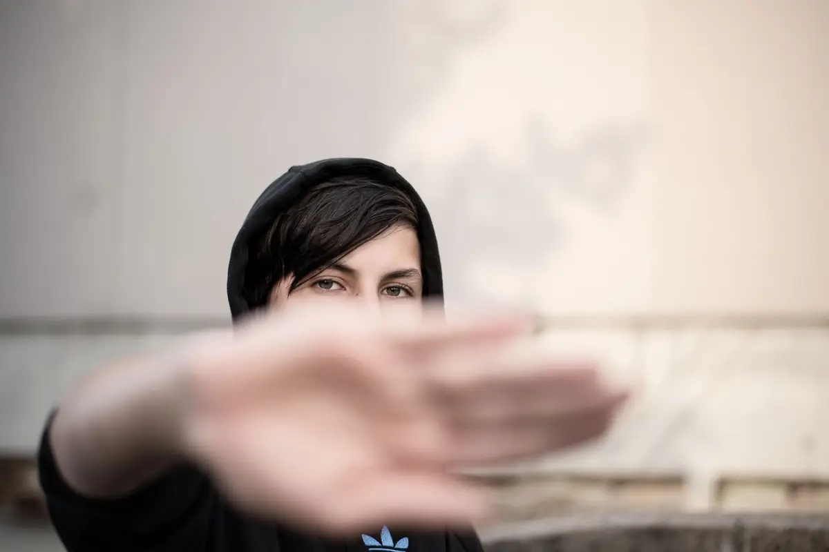 Infancia y adolescencia: La influencia de la crianza en el manejo de las emociones, Cedida