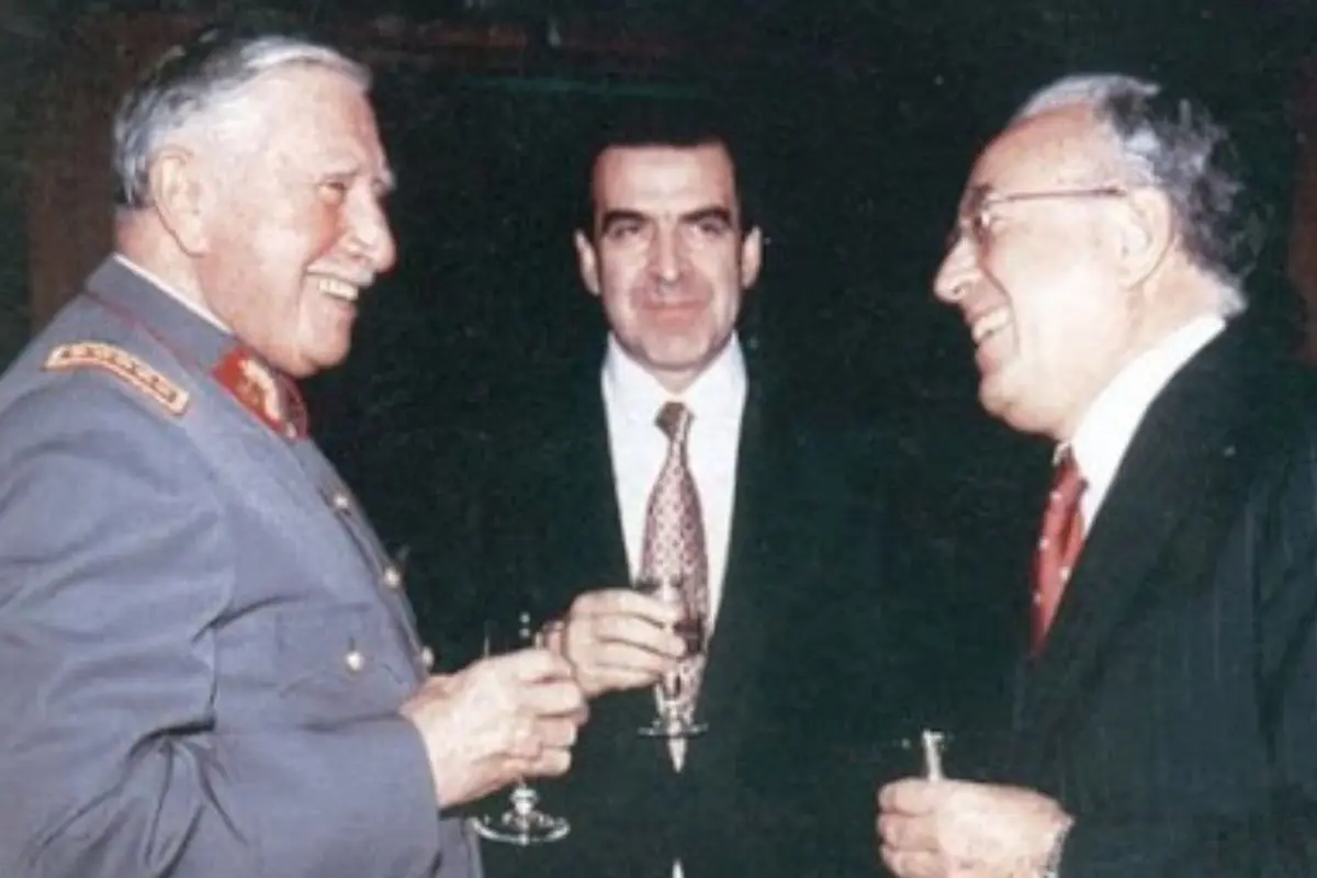 Pinochet, Frei y el ex ministro Pérez Yoma, Instagram