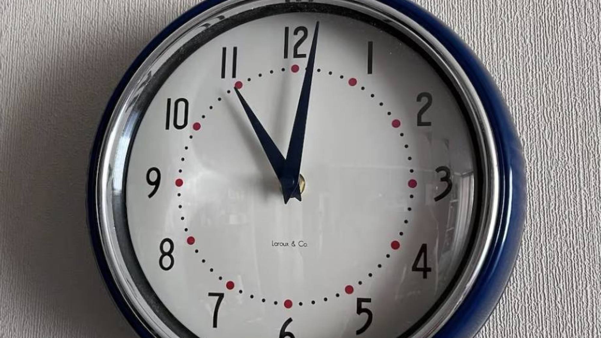 Se viene nuevo cambio de hora en chile: cuándo y cómo se deben ajustar los relojes