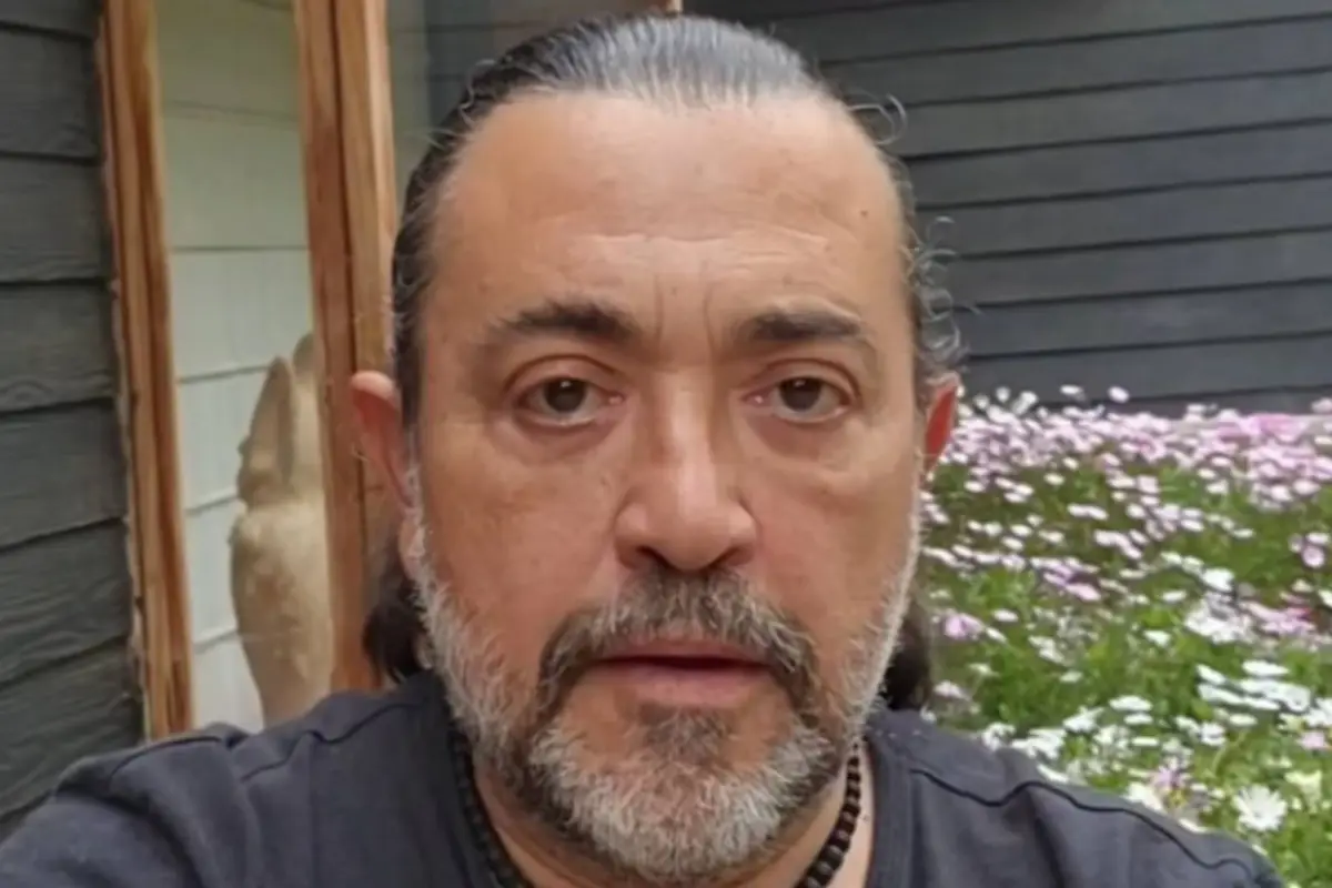 Leo Caprile, Redes Sociales