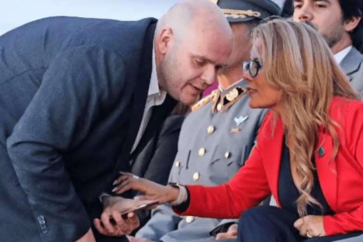 Luis Japaz, Redes Sociales