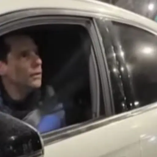 Gonzalo Valenzuela frente a Carabineros ,Captura