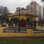 La emblemática pérgola de Plaza Ñuñoa, red X