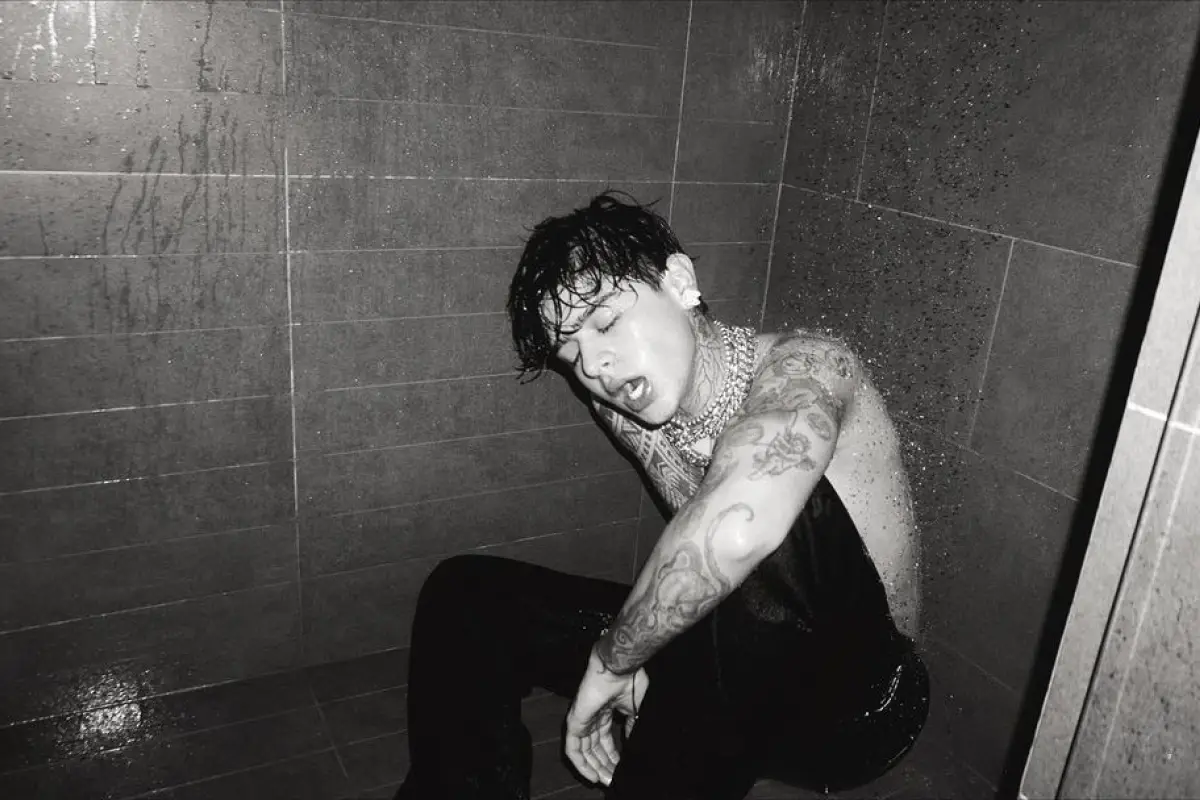 Max Valenzuela, cantante e influencer acusado de abuso sexual, Strangehuman | Instagram