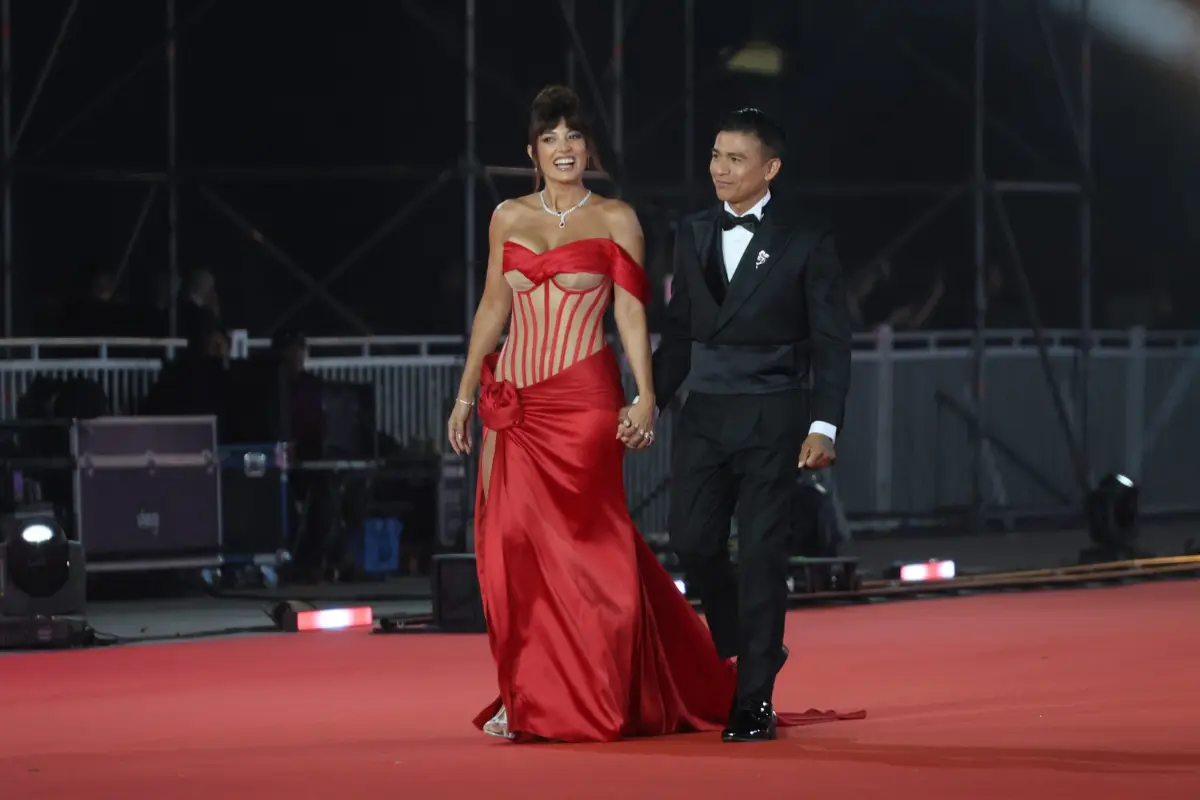 Américo y Yamila Reyna, AGENCIA UNO