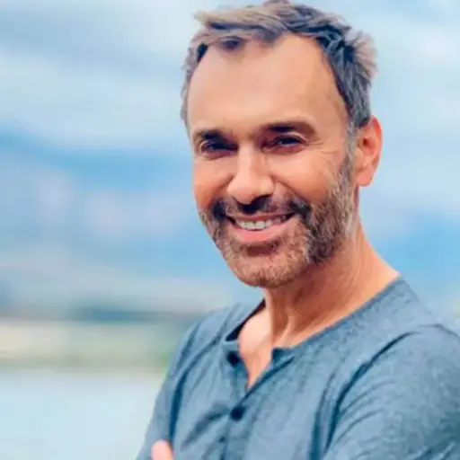 Jordi Castell  ,Redes sociales | Referencial