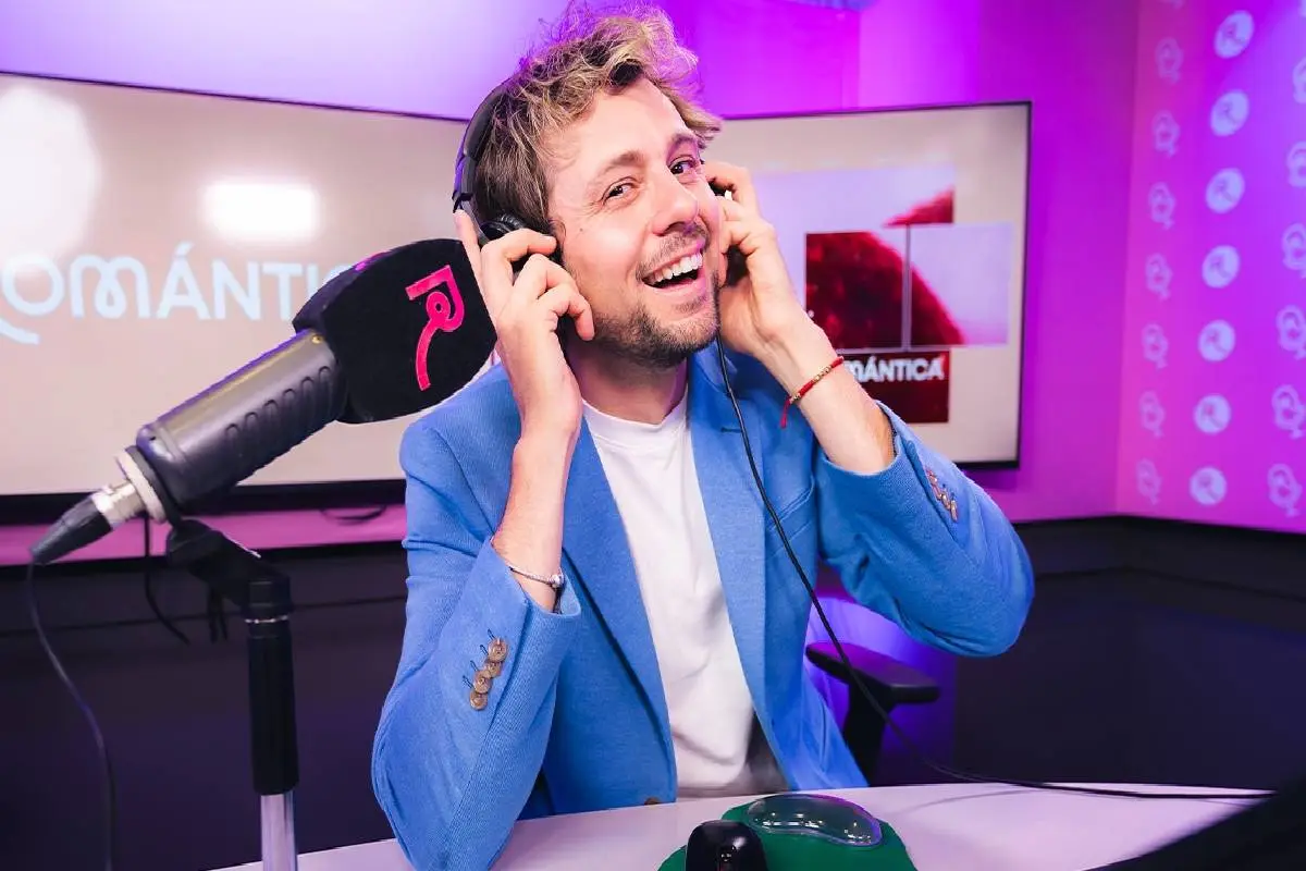 Joaquín Méndez , Radio Romántica 