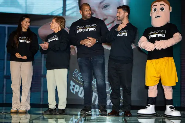 Arcos Dorados McDonalds da la bienvenida a cinco nuevos deportistas embajadores y sella alianza con Olimpiadas Especiales ,Cedida