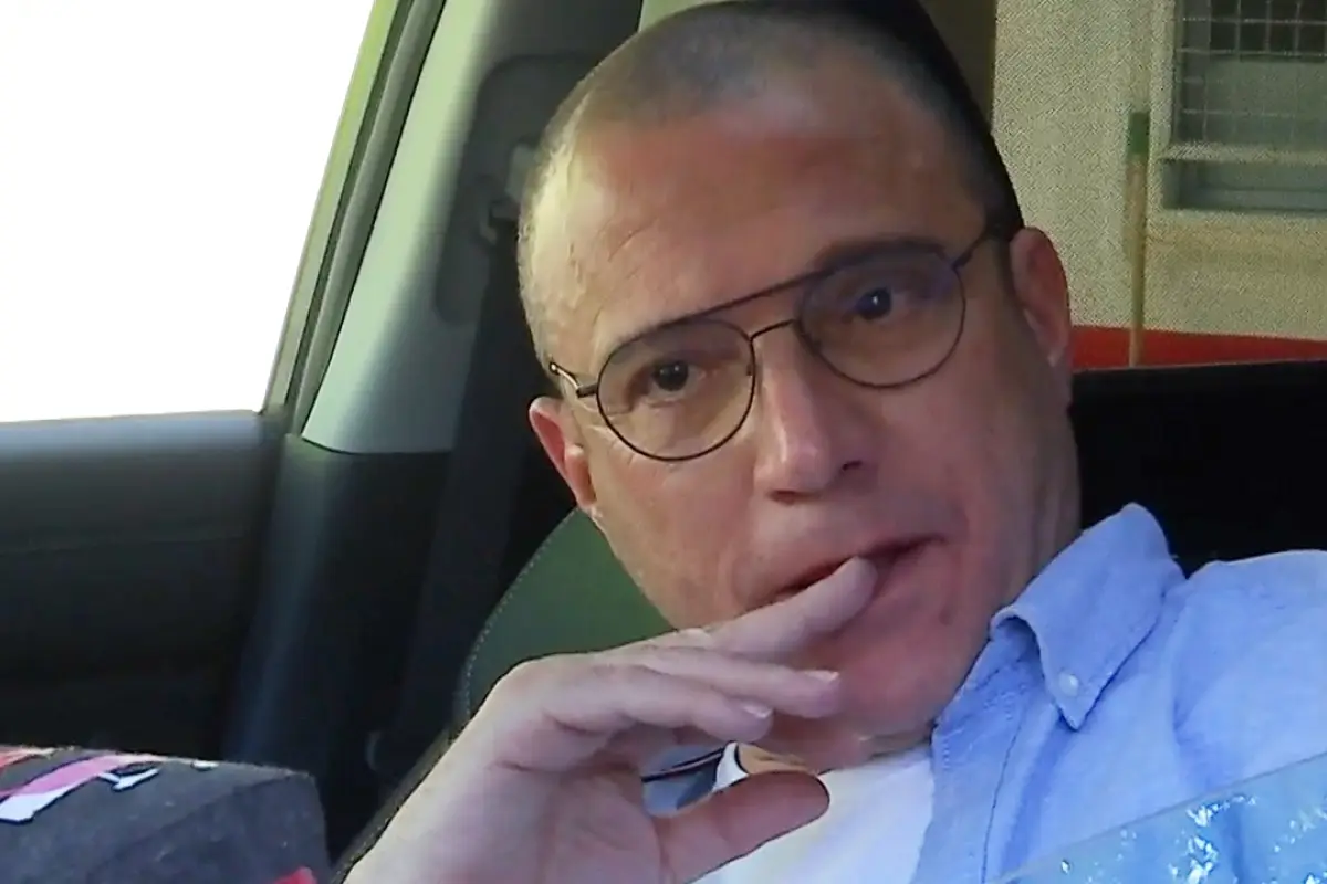 Julián Elfenbein, Redes Sociales