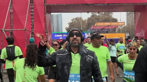 Jorge Valdivia en la Maratón de Santiago, Instagram