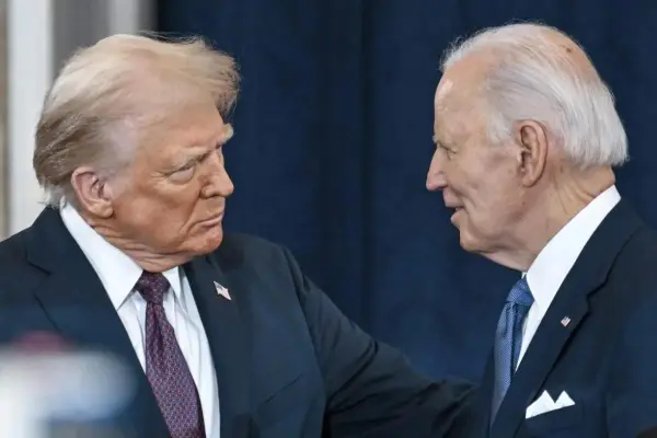 Donald Trump y Joe Biden ,AP