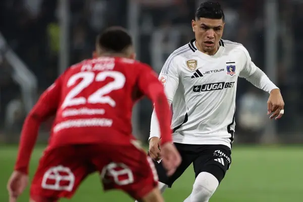Claudio Aquino marcó el descuento en Macul ,Instagram