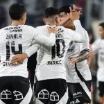 Colo Colo y Ñublense juegan un partidazo, red X