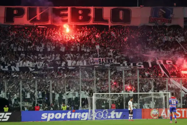 Hinchada Colo Colo ,Cedido