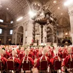 Lo cardenales del mundo eligen al nuevo Papa, red X