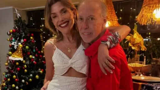 Carolina Arregui y su esposa en la Navidad de 2024, Instagram