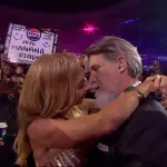 El apasionado beso entre Karen Doggenweiler y Pancho Melo en Viña 2025, Mega
