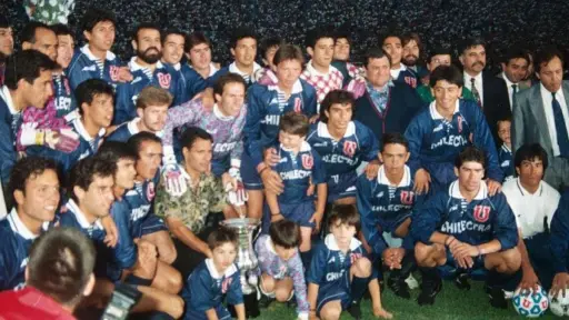 El plantel de la U que fue campeón luego de 25 años, red X