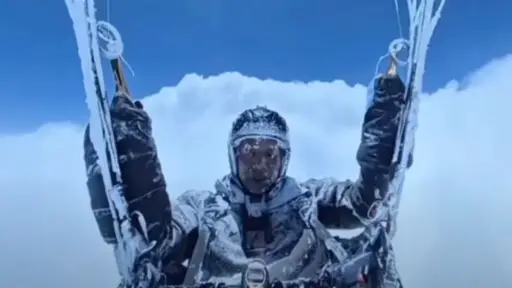 Parapentista Chino, Captura del video
