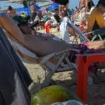 Michael Clark disfrutando de la playa, Instagram