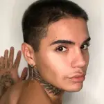 Leo Méndez Jr., Redes sociales