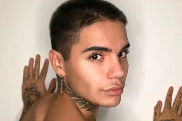 Leo Méndez Jr. ,Redes sociales