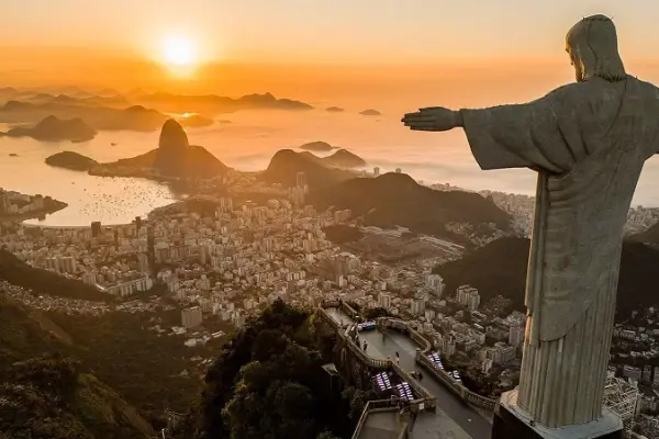 Mastercard Economics Institute: chilenos mantienen dentro de sus destinos favoritos para viajes Florianópolisis y Río de Janeiro ,Redes sociales | Referencial