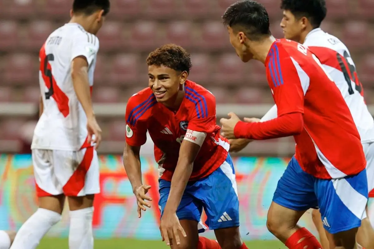 La Roja sub 20 se prepara para el Mundial, red X