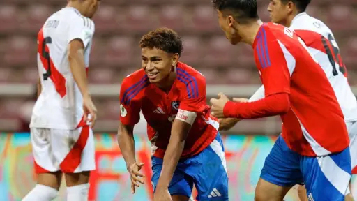La Roja sub 20 se prepara para el Mundial, red X