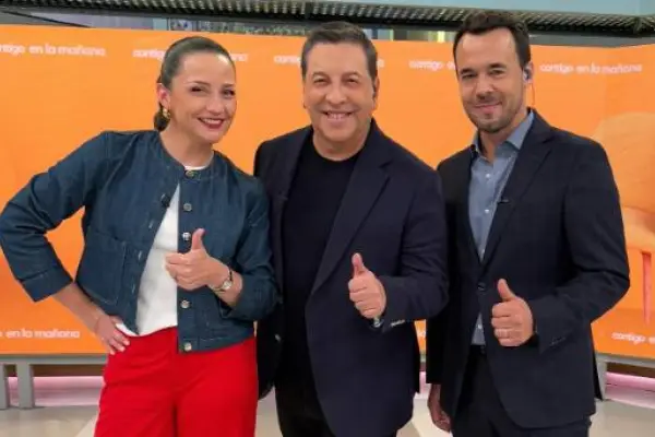 Panel Contigo en la mañana ,Redes Sociales