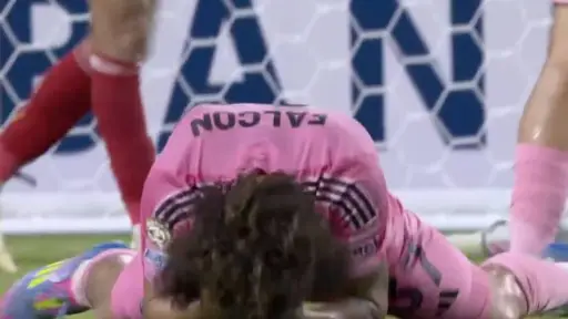 Maxi Falcón, Captura de pantalla