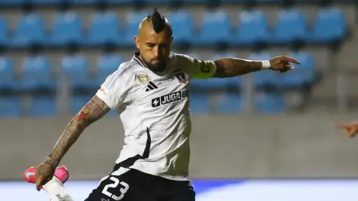 Arturo Vidal, Photosport