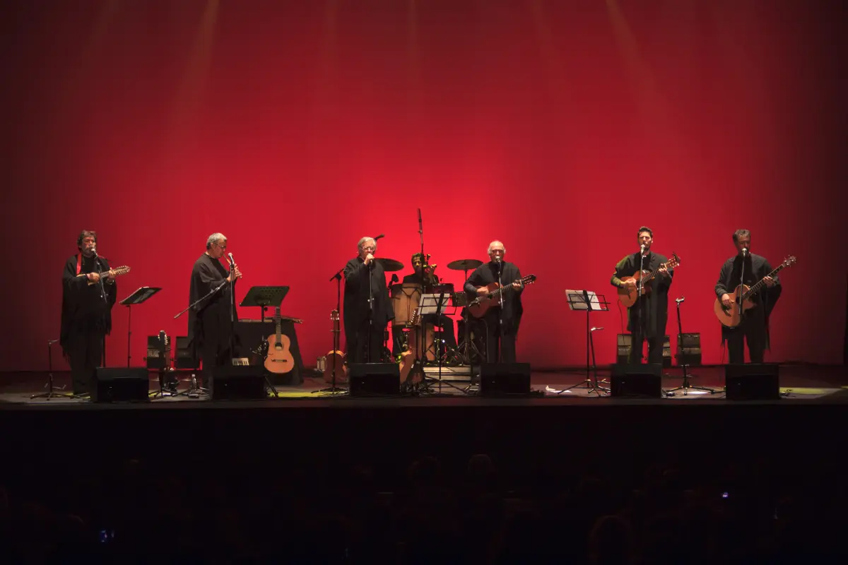 Quilapayún celebrará sus 60 años con funciones de la “Cantata Santa María de Iquique” junto a poderoso elenco femenino, Cedida