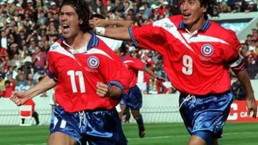 Salas Zamorano, Redes sociales 