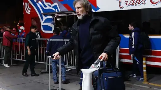 Ricardo Gareca tomó sus maletas, red X