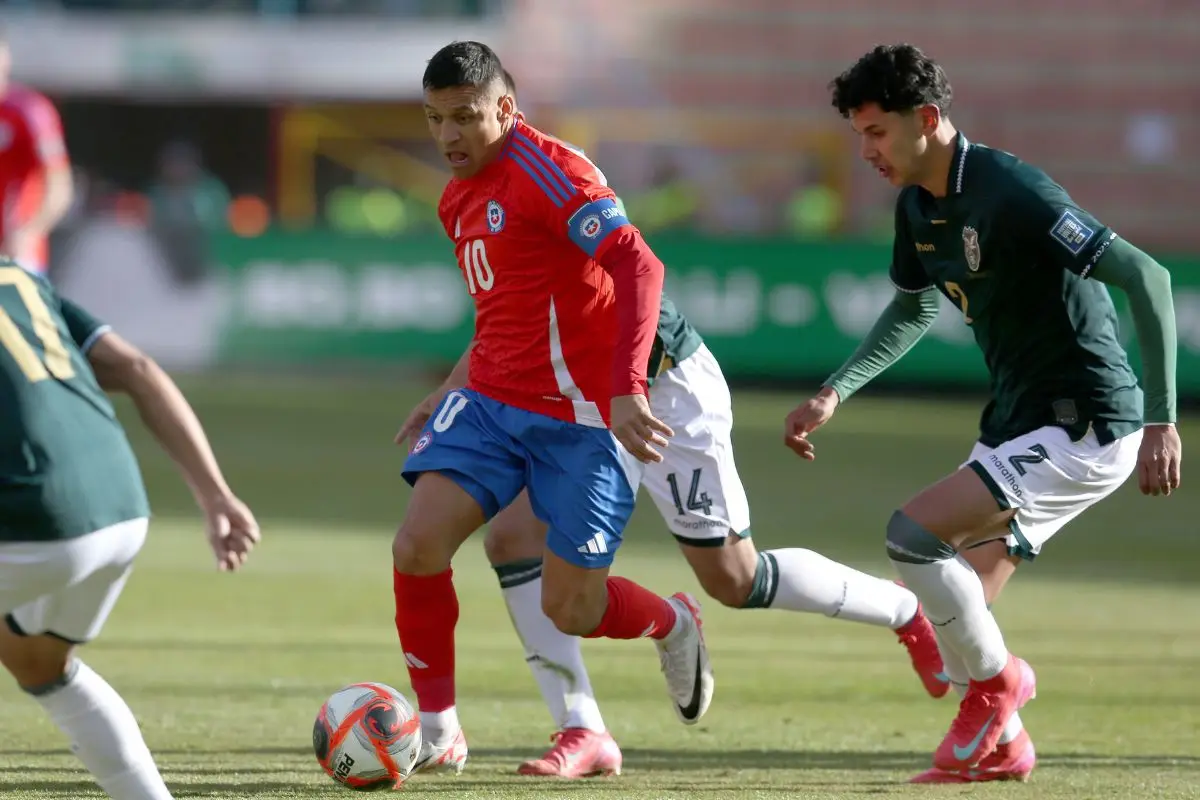 Alexis Sánchez poco pudo hacer en Bolivia, red X