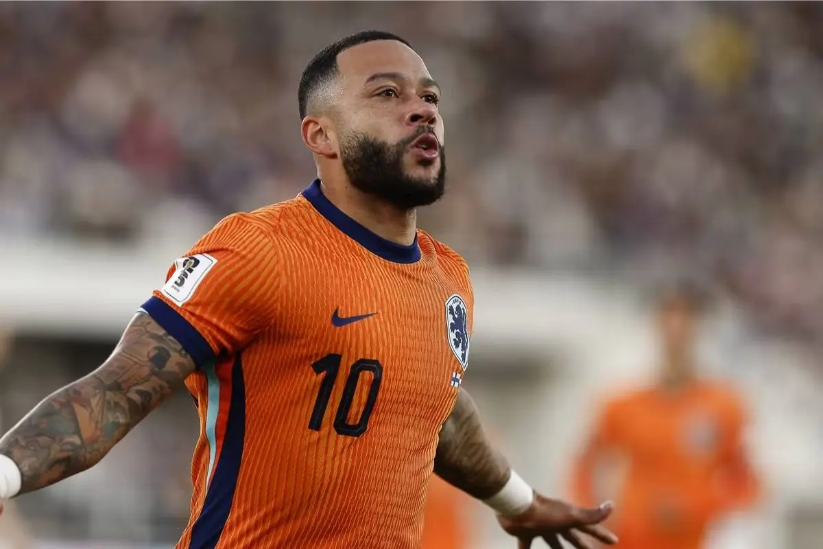 Memphis Depay, Cedido
