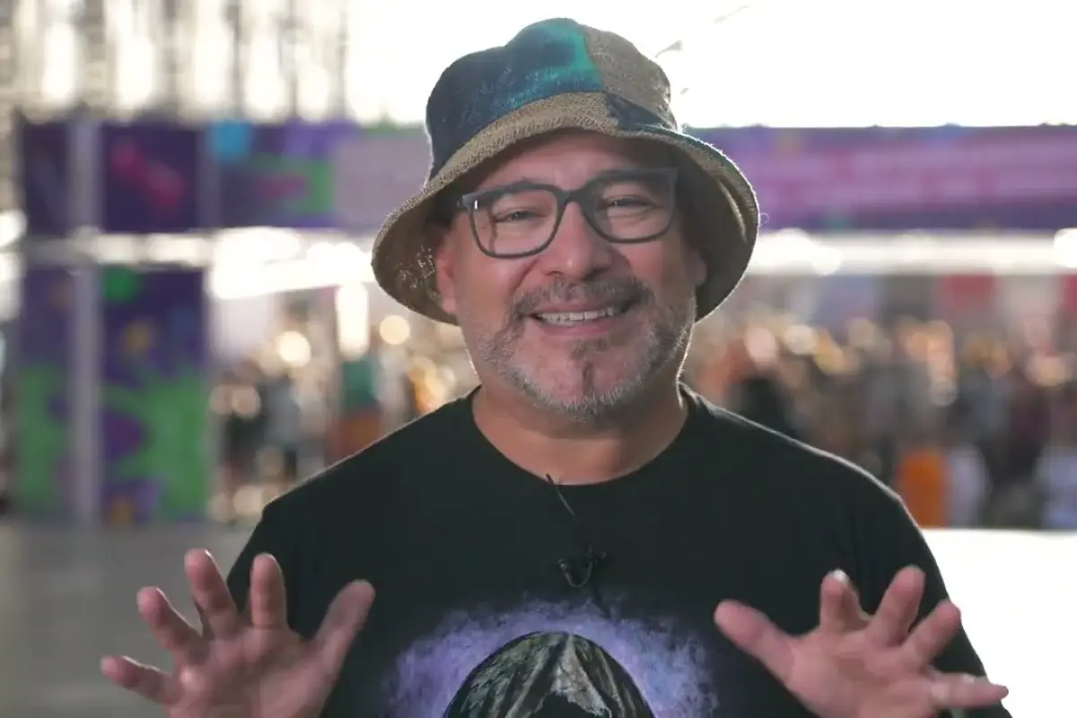 Salfate, Redes sociales | Referencial