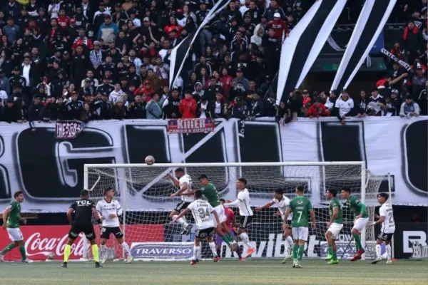 Audax y Colo Colo en el sintético de La Florida ,Agencia Uno